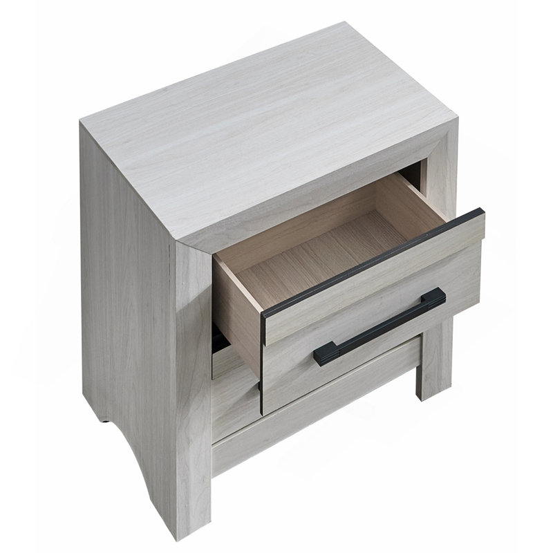 Table de chevet beige, 27" H x 24" W x 17" D