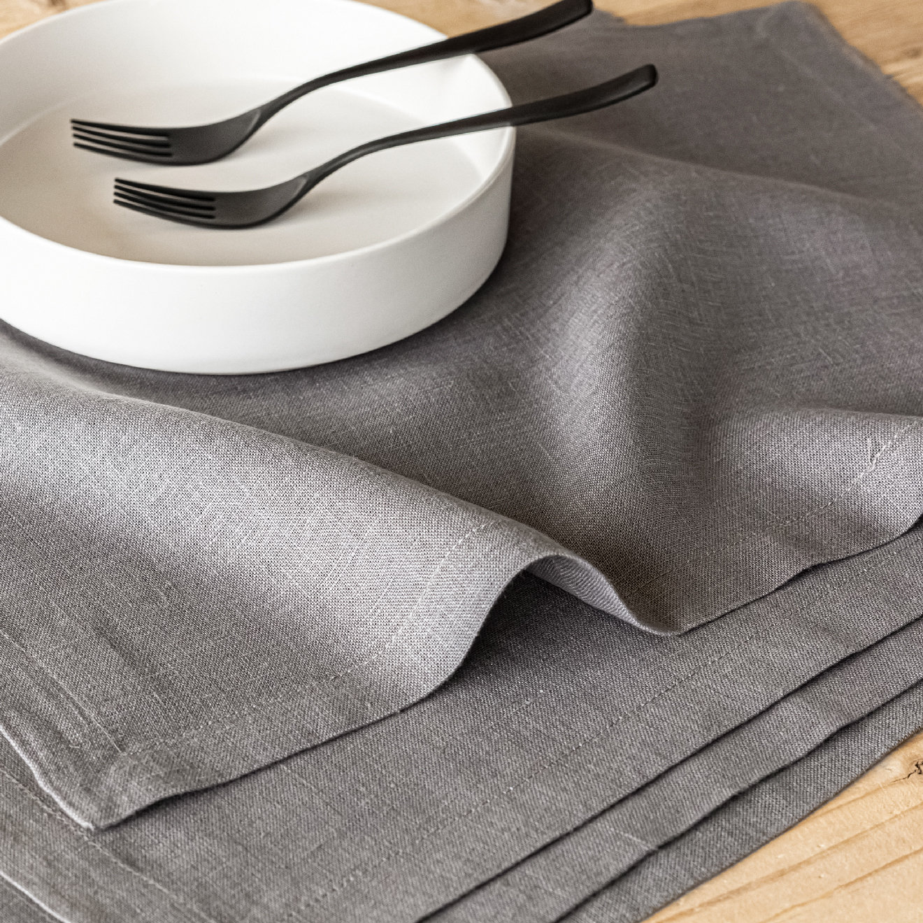100% Linen Placemat, Gray