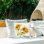 Coussin d'extérieur «Thankful Text Country Sunflowers Bumble Bees» par Patricia Pinto