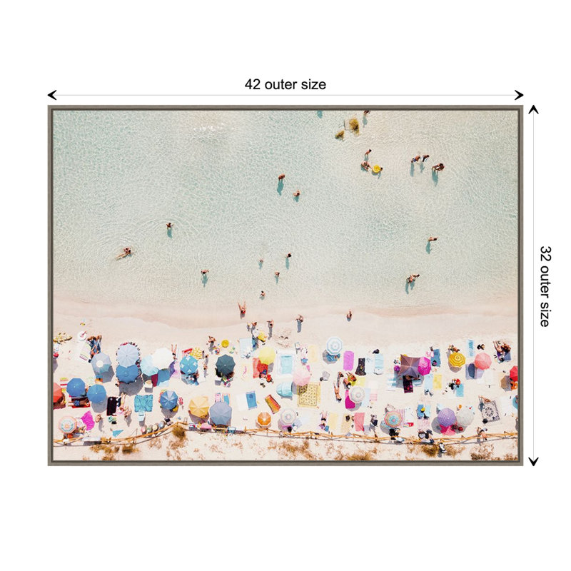 «Ventura Beach» par Krista Broadway, reproduction d'art sur toile encadrée, H 32 po x l 42 po x P 2 po, gris