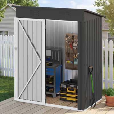 Remise de rangement en acier galvanisé 4,6 x 2,5 pi Edrosie Inc