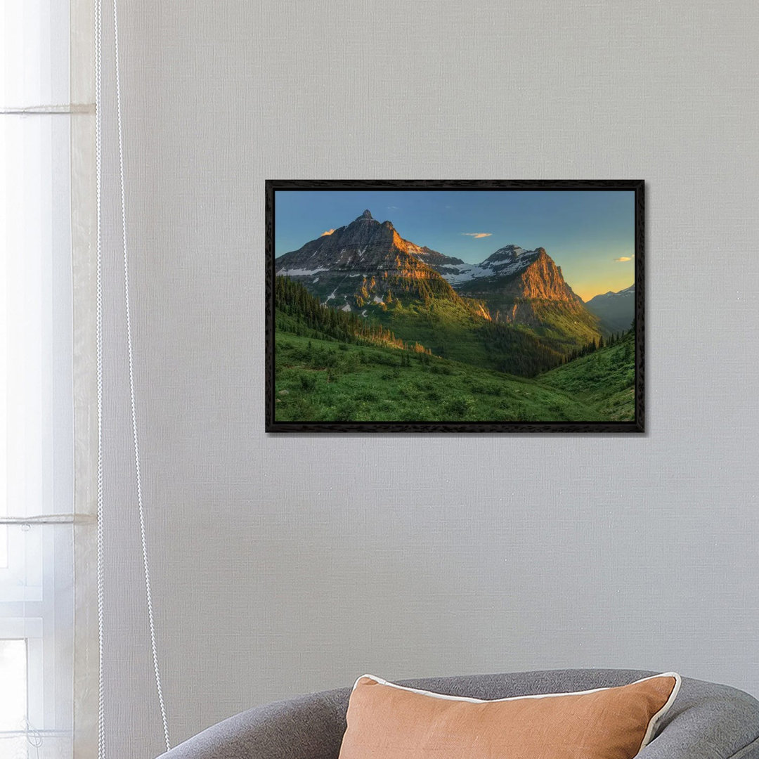 Mountains That Beckon von Bill Sherrell - Galerie-umwickelte Leinwand Giclée