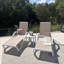 Chaise longue d'extérieur avec table-118490078-73967563