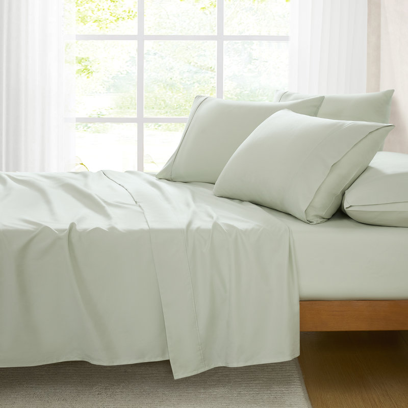 Verona Solid Sheet Set, Queen Sheet Set with 4 Pilowcases, Green