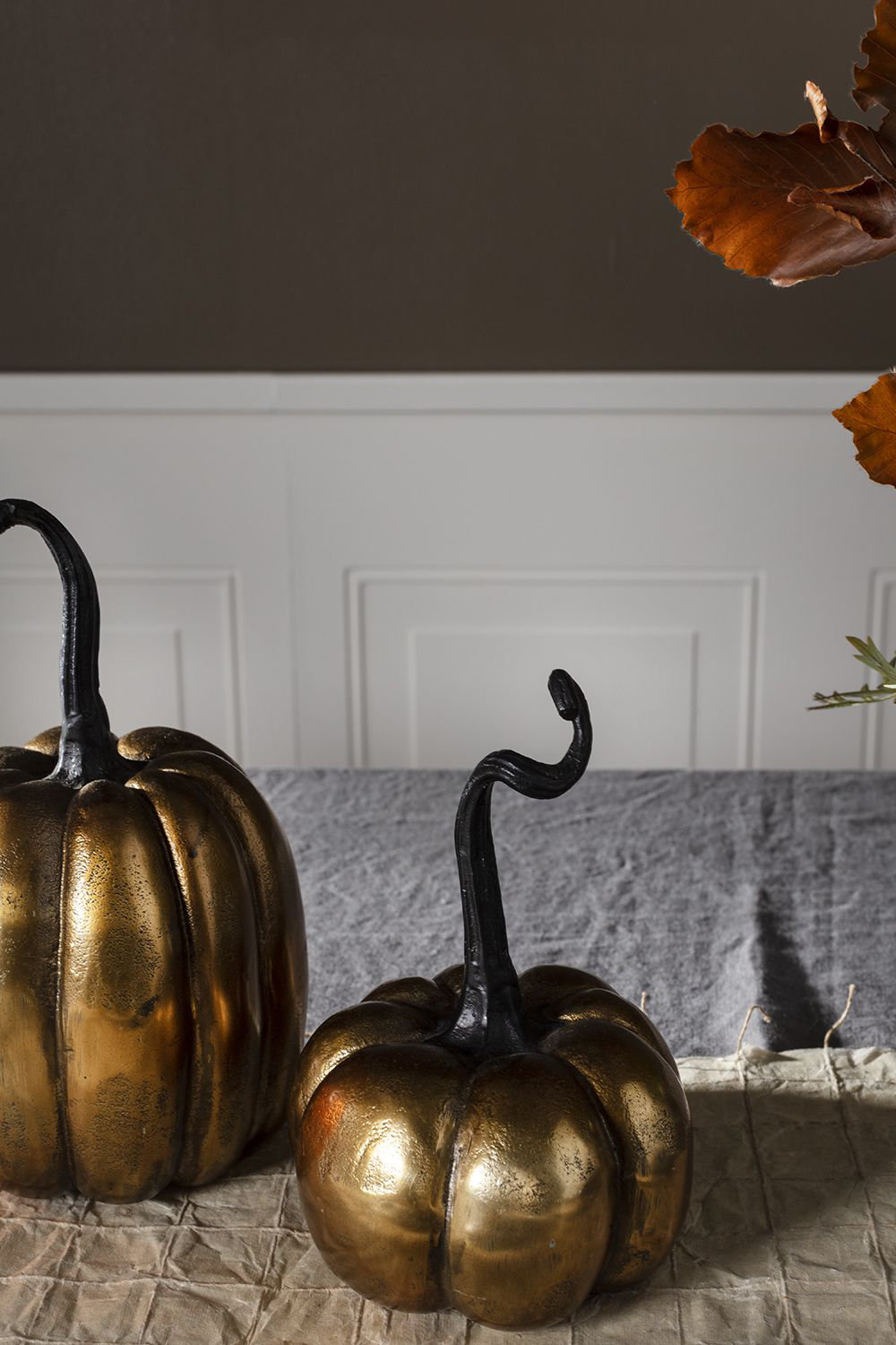 Halloween Decorative Accent, 8" H x 5.25" W x 5.25" D