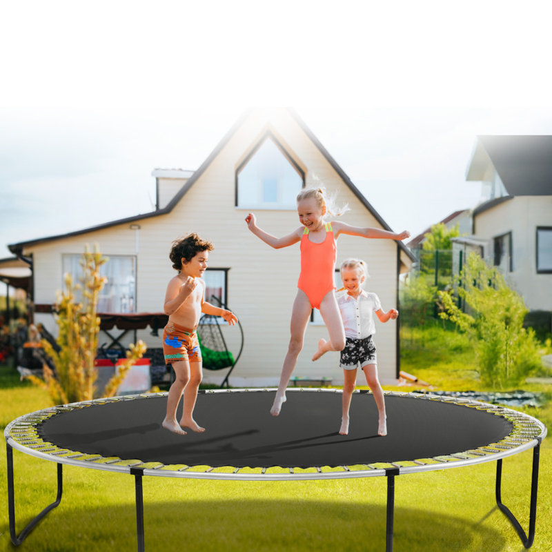 Le tapis de trampoline de rechange de VEVOR s'adapte à un cadre de 12 pi avec 72 anneaux en V, L 147 po x P 147 po