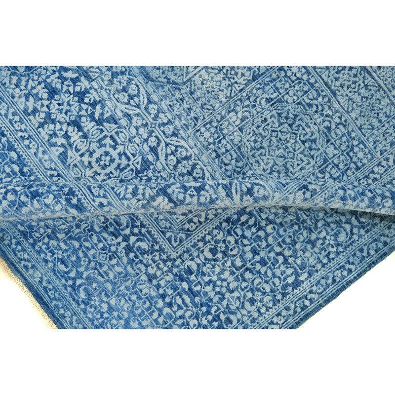 Hand Knotted Wool Area Rug in Blue