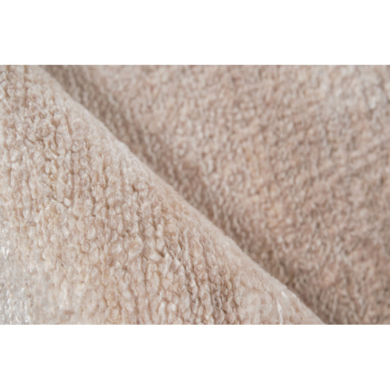 Plush Area Rug in Beige, Rectangle 8' x 10'