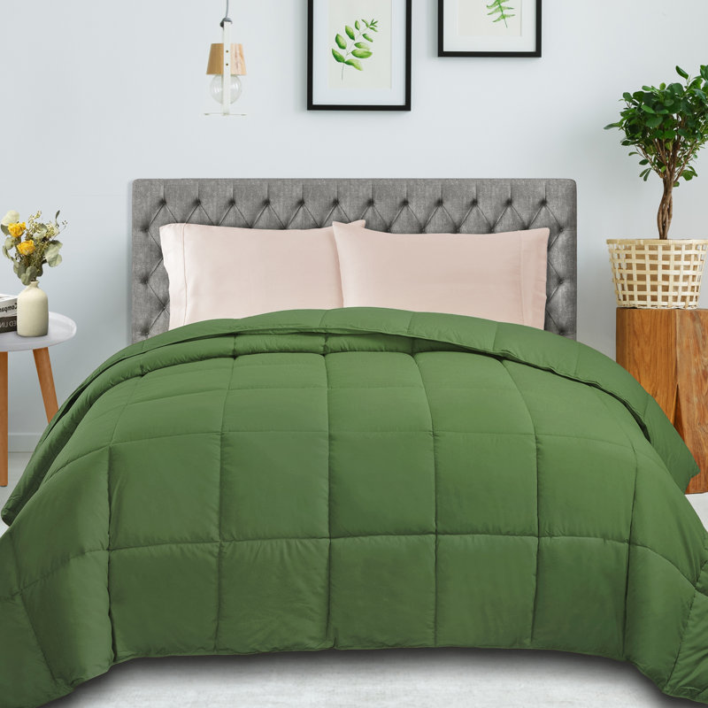 Superior Classic Comforter Reversible Medium Weight Down Alternative Bedding, Terrace Green, Twin Comforter