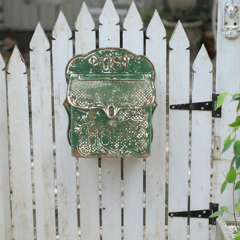 Boîte aux lettres murale rétro pour petites boîtes aux lettres d'extérieur en métal pour les appartements, le côté de la maison, le porche et l'intérieur, parfaite pour les lettres et le petit courrier