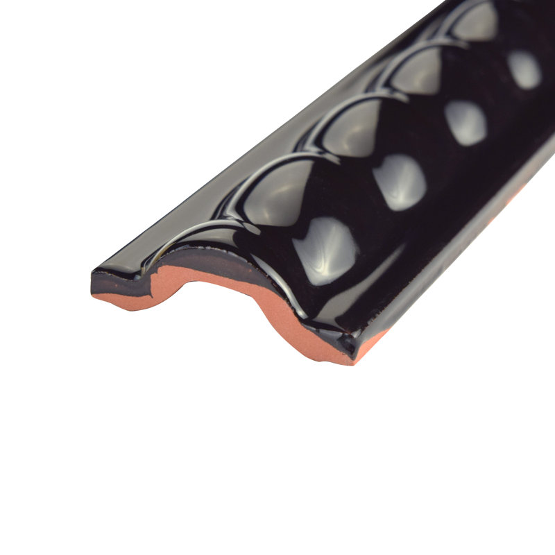 Trenza Grand 2" x 7-7/8" Glossy Ceramic Chair Rail / Crown Wall Tile Trim in Nero