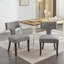 Deux chaises de salle à manger de style Mid-Century modernes, en lin gris, revêtues de charmants clous courbés et cuivrés, et avec un coussin en mousse apaisante pour cadre en bois massif 2, gris. Clous de chaise. Fabrication, coussin.-125551642