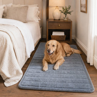 Washable Large Dog Mat, Non-Slip Long Pet Bed Mat for Dogs and Cats, Soft Easy-Clean Pet Resting Pad for Bedside, Sofa, Window-Side, Patio and Travel Use