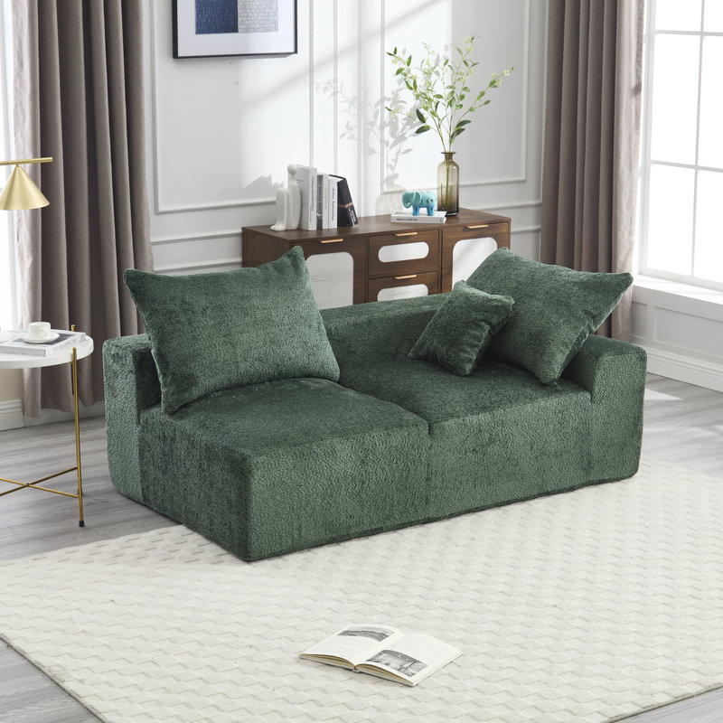 Canapé polyvalent avec un design intime et un tissu de qualité supérieure pour toutes les scènes