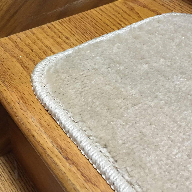 Tapis d'escalier intérieur antidérapant Comfy Collection, Crème, Rectangle 30 po x 8,5 po, Ensemble de 7
