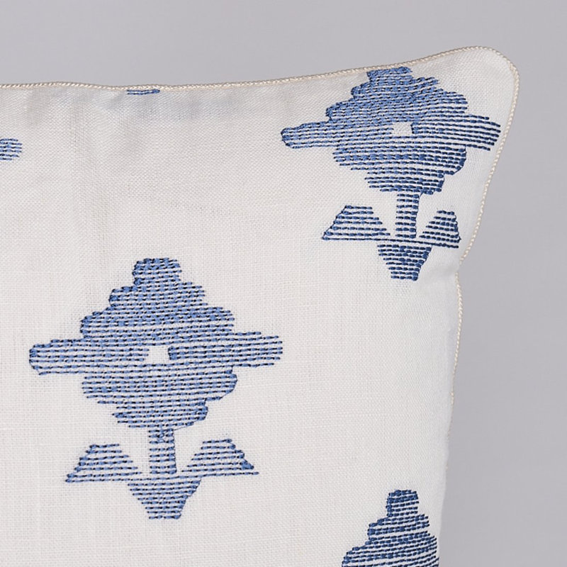 Rubia Embroidery Pillow, 18''x18'', Blue