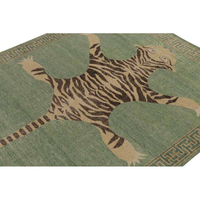 Distressed Homage Hand Knotted Wool Animal Print Area Rug, Rectangle 8' x 10'