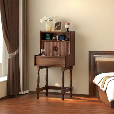 Petite commode en bois massif