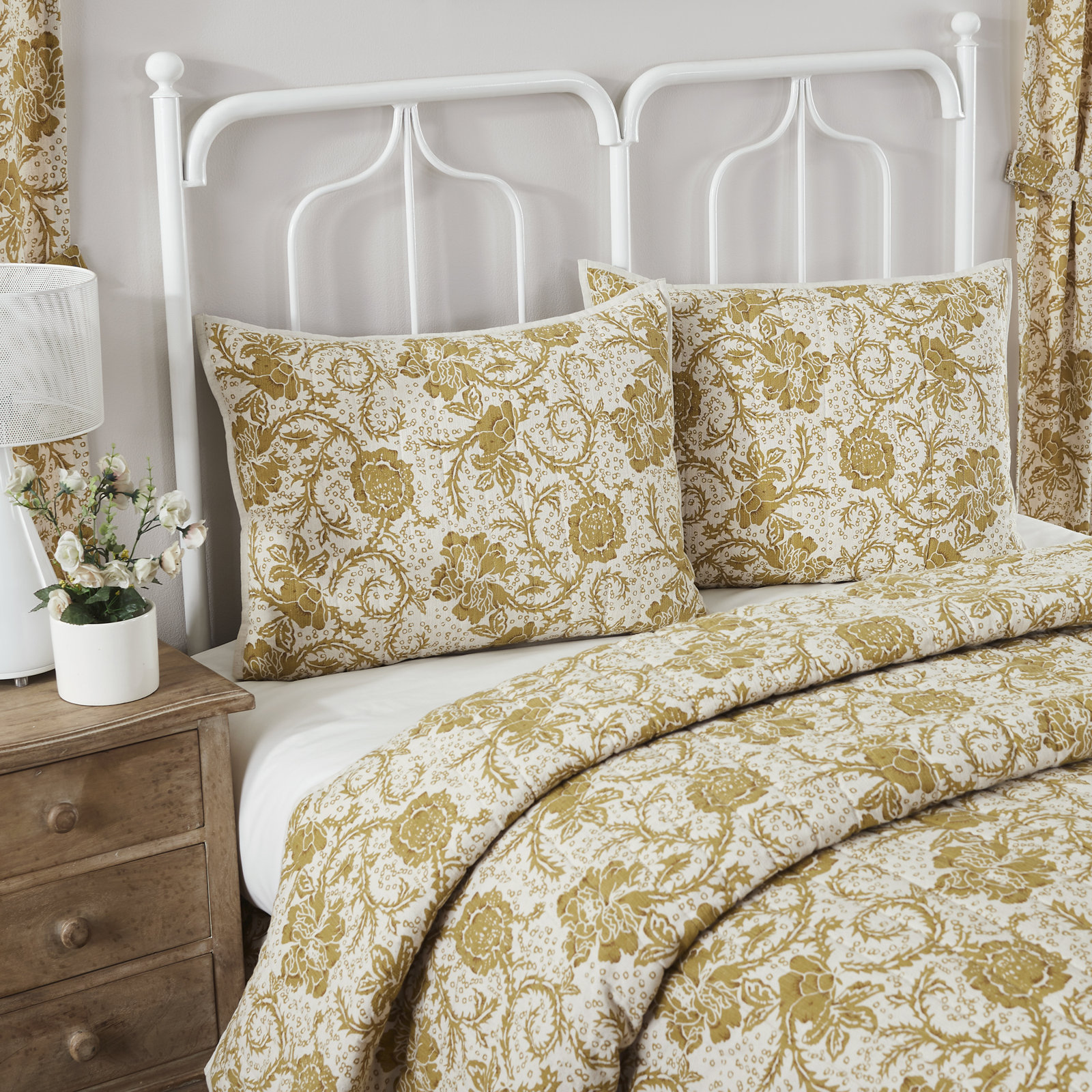 37" x 21" Cotton Pillow Cover, Standard/Twin