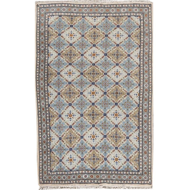 Tapis ivoire noué à la main de haute qualité
