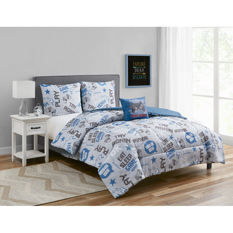 Jersey Gamer 4 - Piece Comforter Set, Full Comforter + 2 Shams + 1 Throw Pillow