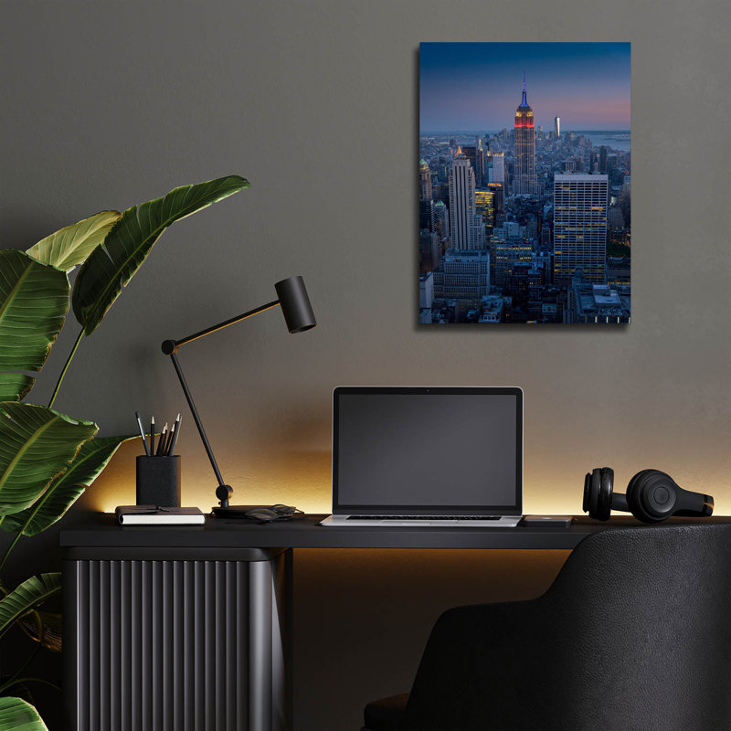 «Midtown» par Rick Berk, art mural en verre acrylique, H 16 po x l 12 po x P 0,13 po