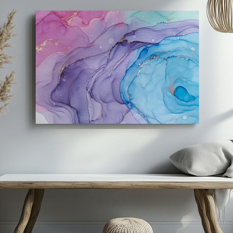 La toile crée une composition abstraite avec un mélange tourbillonnant de couleurs d'art pastel, y compris des bleus et des mauves roses