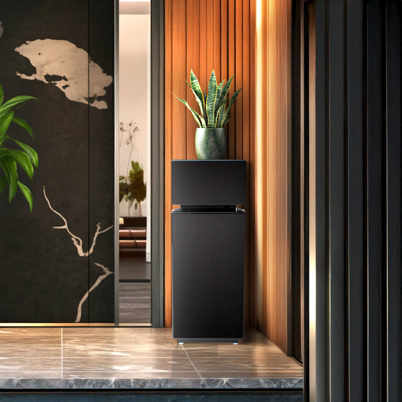 Piédestal à miroir noir haut, Haute