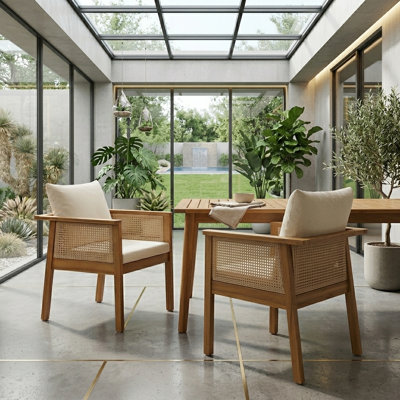 Chaise de salle à manger d'extérieur avec coussins Cunningham (ensemble de 2) - Bois d'acacia durable avec dossier en rotin tissé à la main