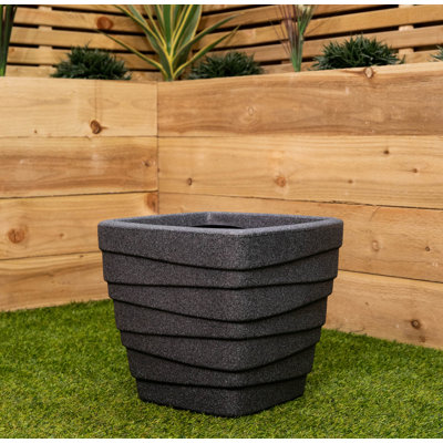 Caullin Pot Planter