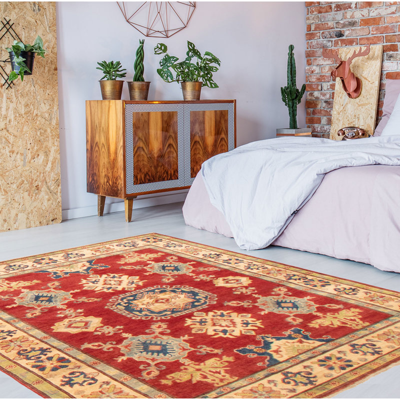 Tapis rouge foncé Finest Ghazni 5 pi 0 po x 6 pi 8 po