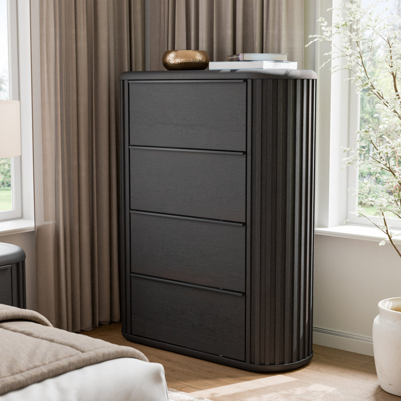 Commode en bois massif 4 tiroirs Anatolja Varghese