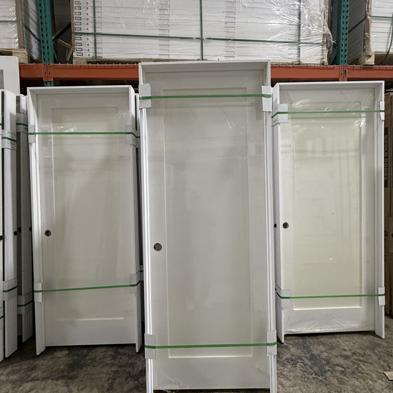 (Pré-verrouillé) Porte pré-suspendue intérieure à 1 panneau avec montants de porte de 4 9/16 po, 24 po x 80 po, Oui