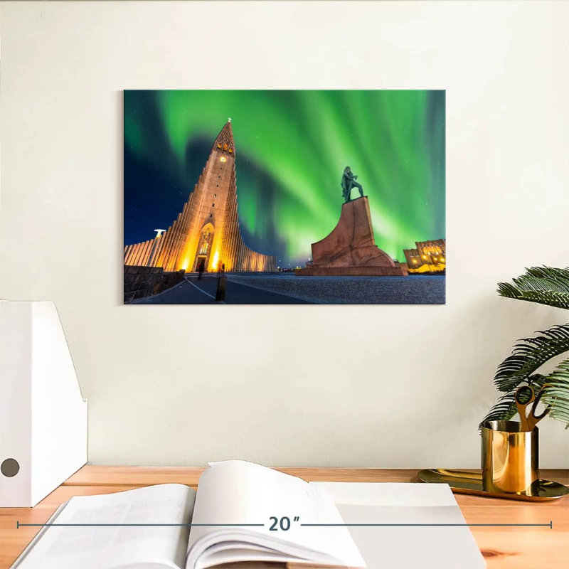 Hallgrimskirkja Aurora, H 8 po x l 12 po