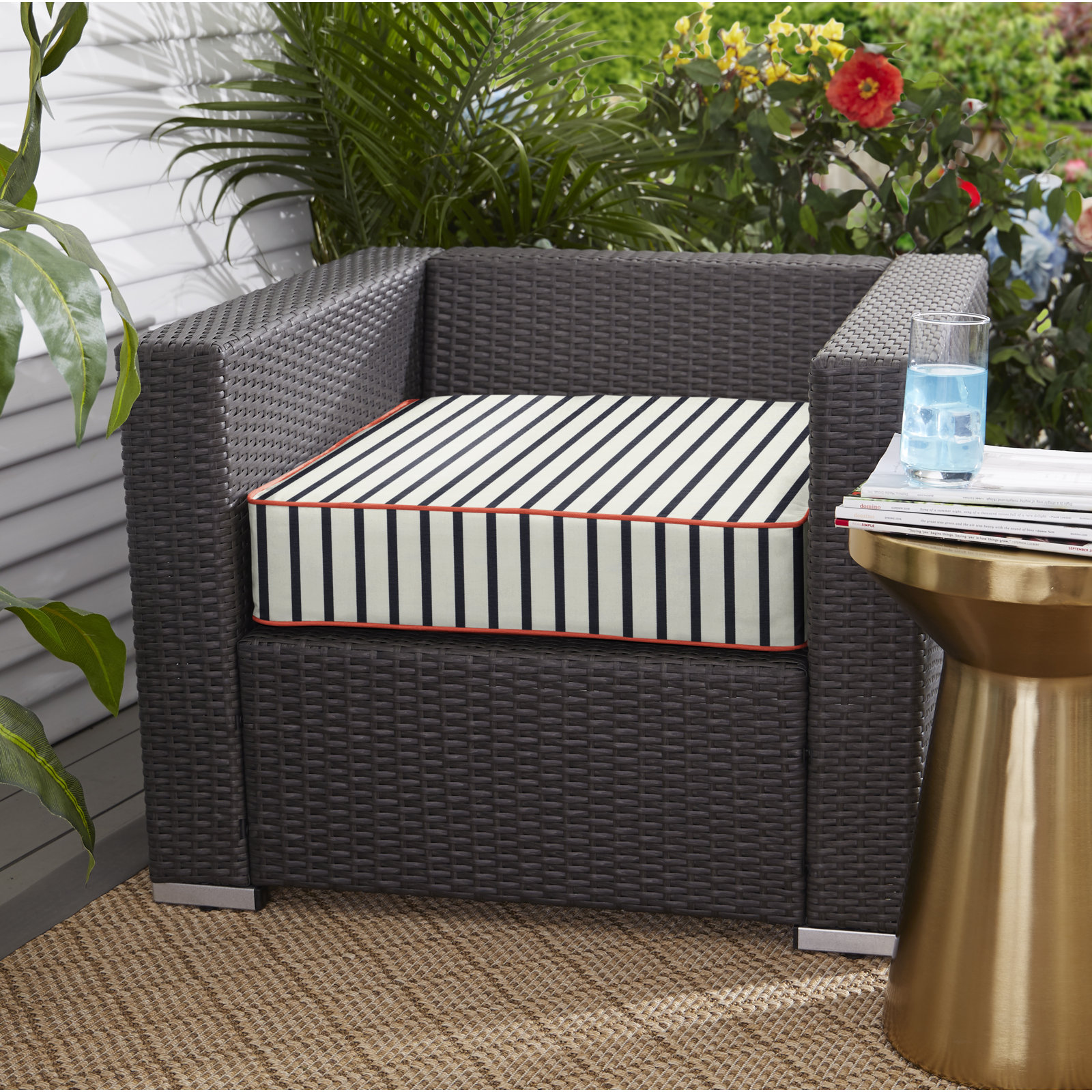 Robbia Sunbrella® Seat Cushion, Lido Indigo/Melon, 25" W x 25" D