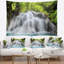Tapisserie abstraite blanche de cascade de huai mae kamin-28484834