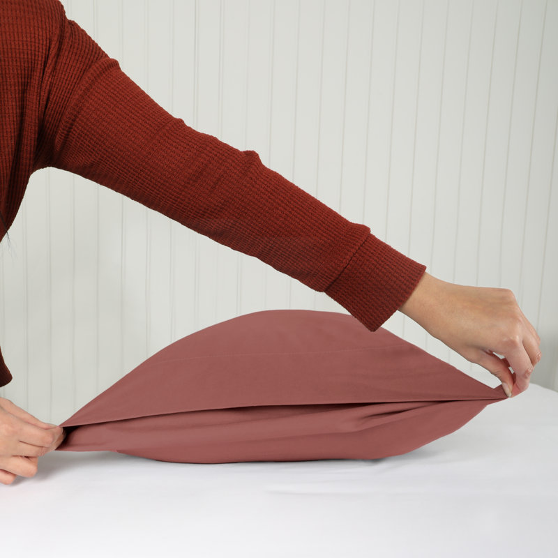 Vilano Springs Easy care Microfiber Four Pillowcases by Southshore Fine Linens, King, Marsala