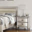 Table de chevet classique Classic Finition beige / blanc ou table de chevet 2 tiroirs argent antique