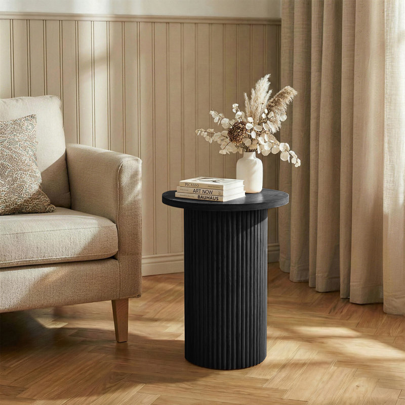 Table d'appoint cylindrique en bois massif de 22 po de hauteur avec base piédestal cannelée, Noir