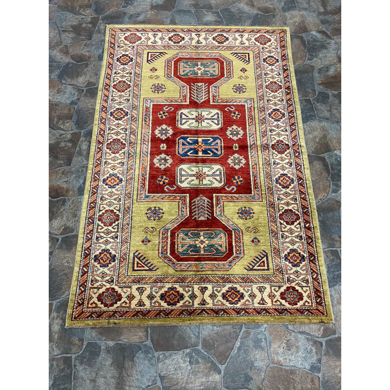 Tapis de style tribal 4 x 6