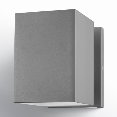 Dyer Aluminum Wall Light