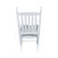 Siège à bascule de véranda en bois massif blanc - Offre une expérience d'assise confortable avec un accoudoir large et un dossier à lattes. Assemblage facile requis Peut supporter une chaise de 250 lb dans un endroit relaxant-729517517