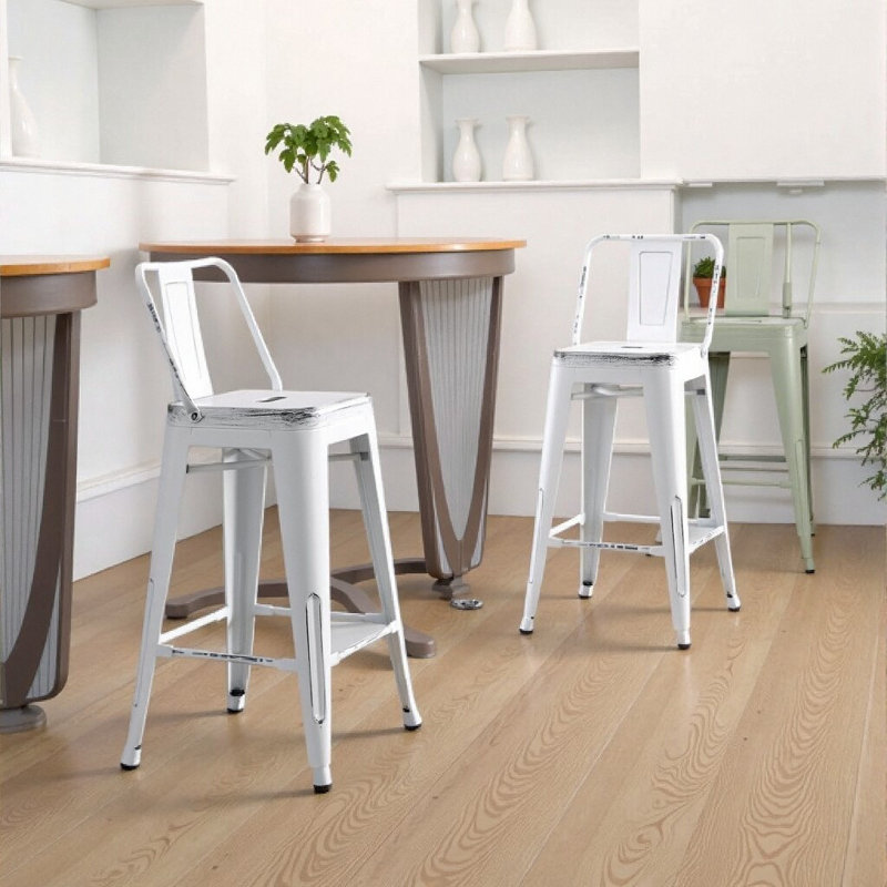 Ensemble de tabourets de bar industriels vieillis - charme bord de mer rétro, Blanc