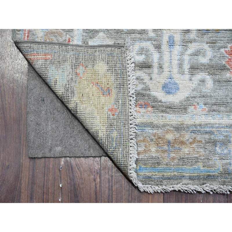 Tapis de couloir oriental 2 pi 6 po x 15 pi 3 po Echo