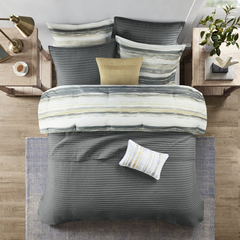 Literie en seersucker jaune - 8 pièces avec édredon, bourre de coussins décoratifs texturés à rayures aquarelle, gris et motif