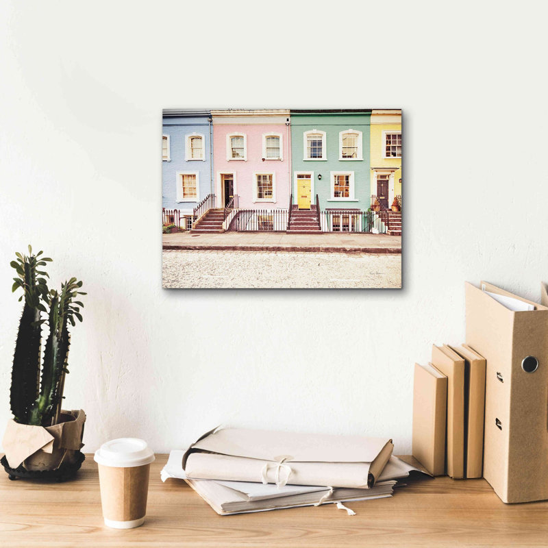 «Chelsea House All Lined Up Spring» par Keri Bevan, art mural sur toile giclée, H 12 po x l 16 po x P 0,75 po