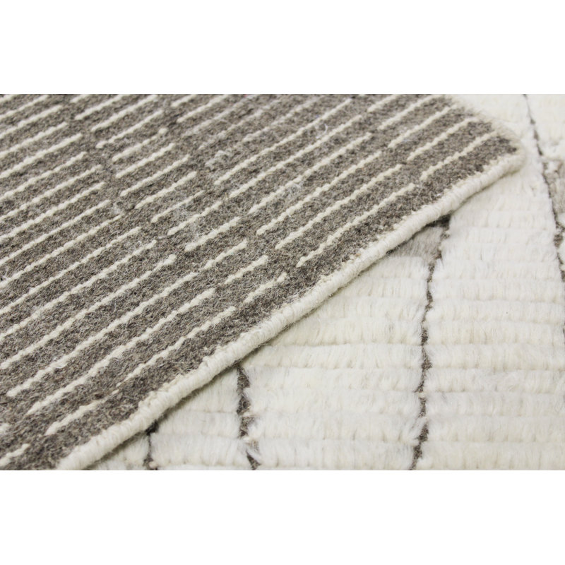 Elmsford Rectangle Abstract Handmade Wool Area Rug in Ivory/Gray, Rectangle 3'6" x 5'6"