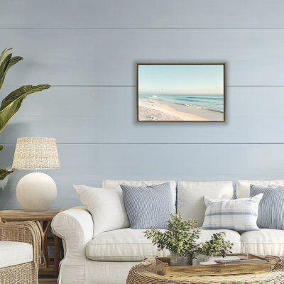 Cadre flottant Sunlit Shoreline Horizon, design par Lazar Studio