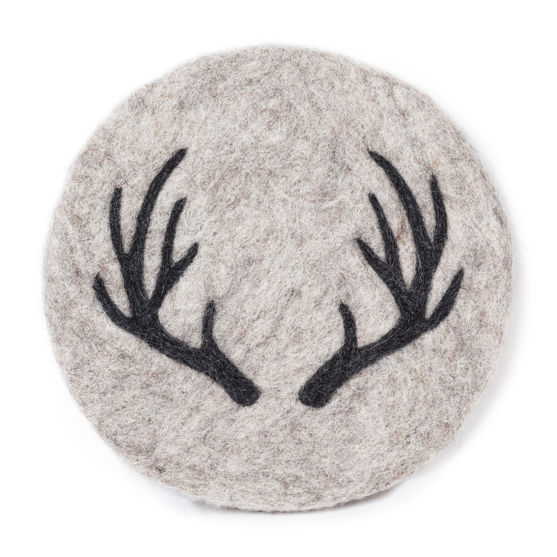 Corne de cerf grise sur fond de dessous de plat, Avoine, gris
