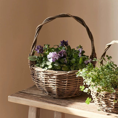 Panier de fleurs champêtre